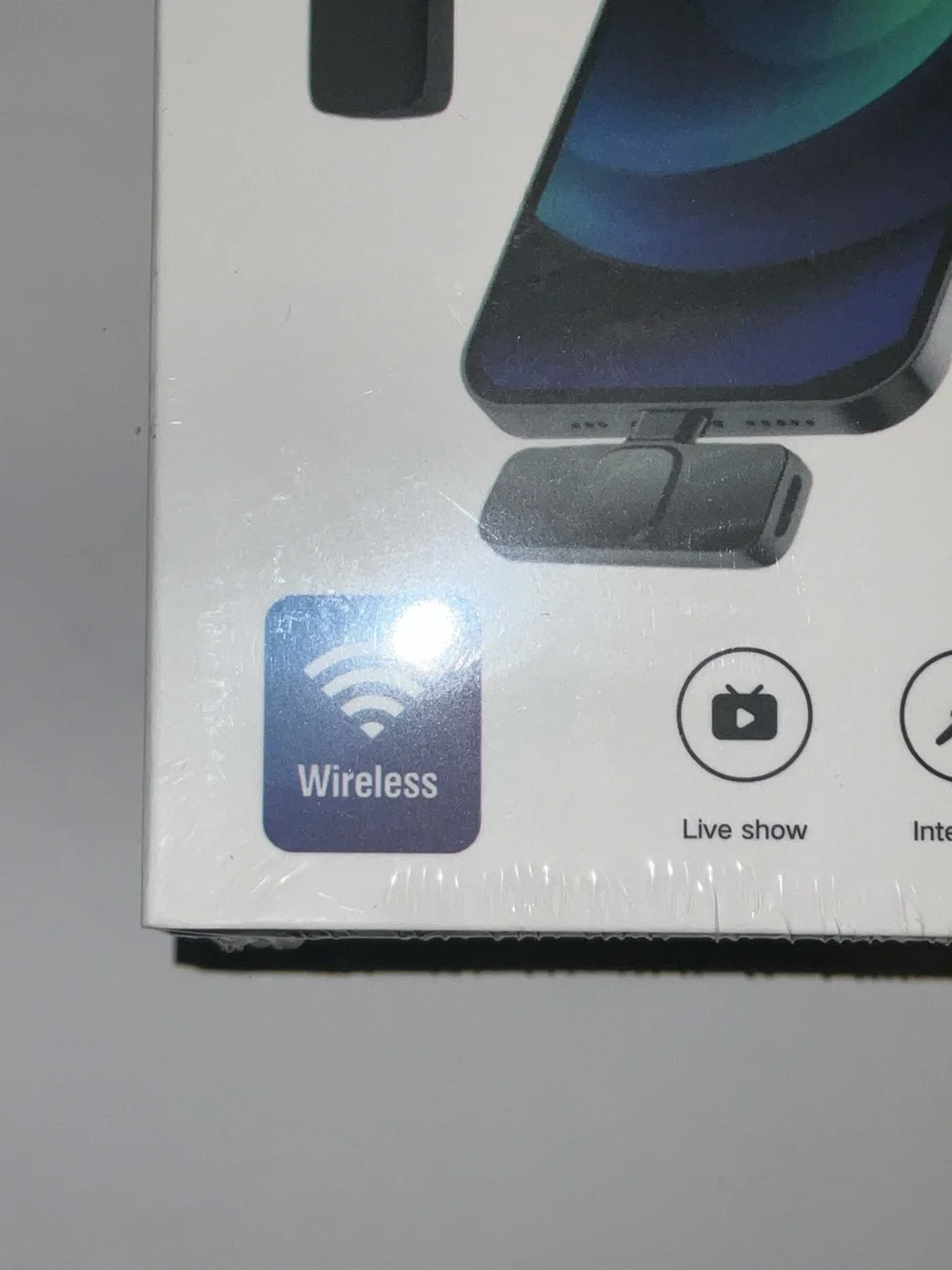 Wireless Lavalier Microphone for iPhone or Smartphones - Black NEW